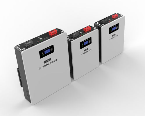 दीवार माउंट 25.6V 48V 100 - 300AH लिथियम लोहा बैटरी